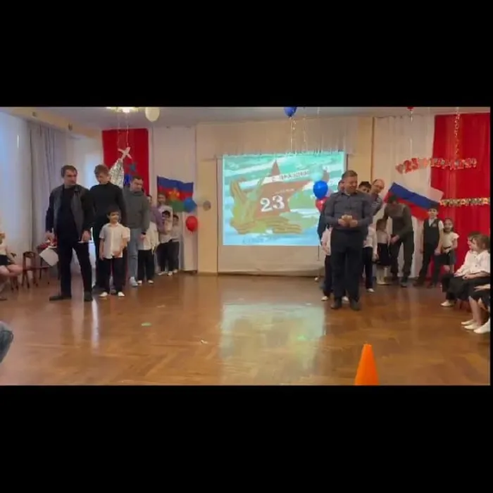      Праздник в подготовительной группе, посвященный Дню защитника Отечества.Володько Т.А.